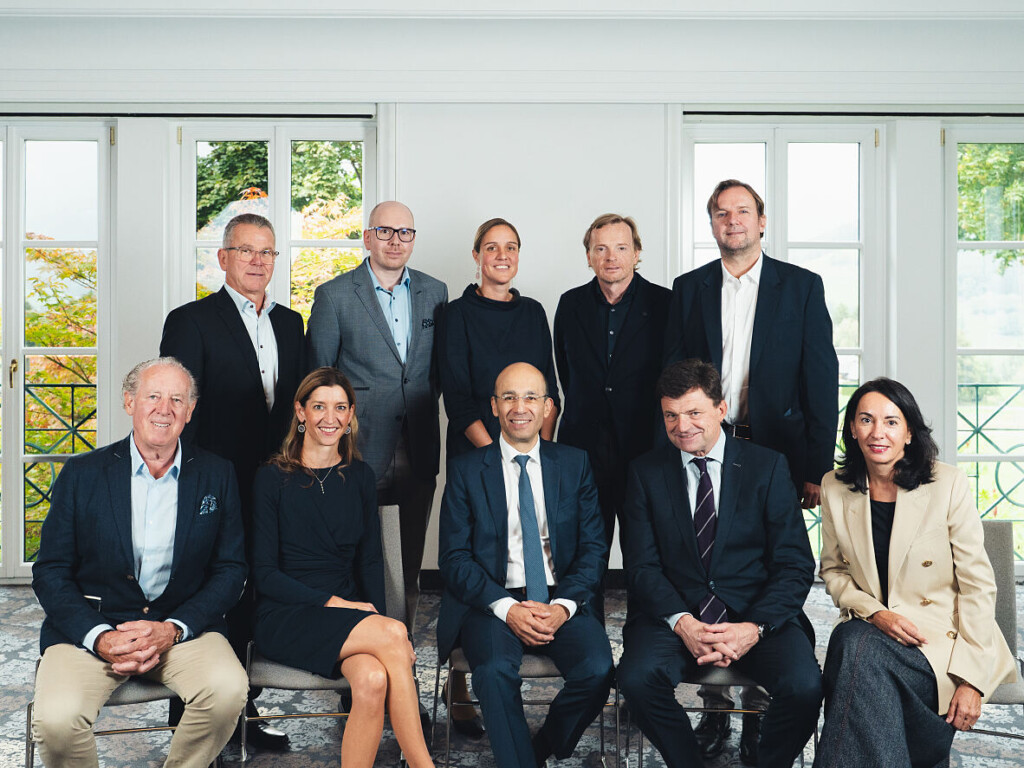 ÖGPRÄC Vorstand vlnr. vonu. Dr.Ludwig Hefel, Dr. Albert Fuchs, Dr. Elisabeth Russe, Dr. Matthias Rab, Dr. Ivo Justich, Dr. Josef Thurner, Dr. Eva Prandl-Mira, Dr. Rafic Kuzbari, Dr. Barbara Zink